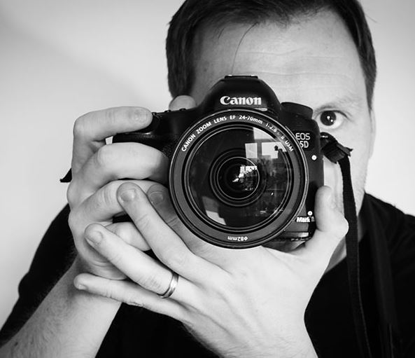 Photographer required - Sat 6 April for Gala Fundraiser 